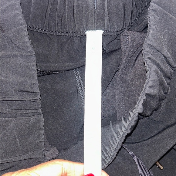 Lululemon Women’s On The Fly Pant, Size 6 - Picture 7 of 8